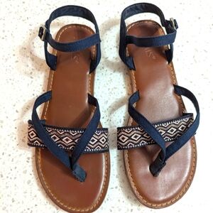 Toms Sandals size 7.5 womens